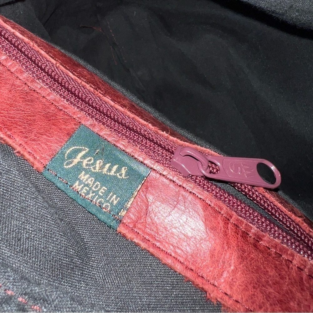 Vintage 1990s Red Leather Shoulder Crossbody Bag - Picture 8 of 10